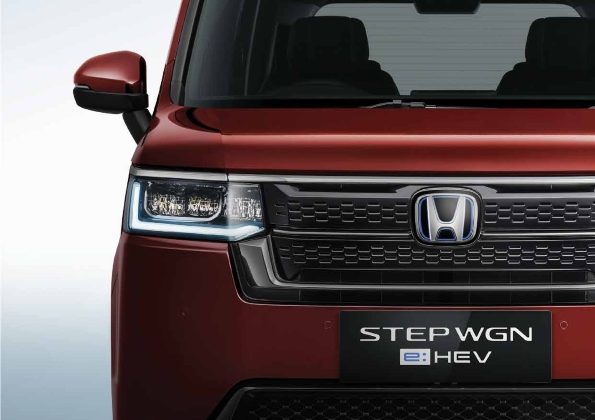 Harga dan Spesifikasi Honda Stepwgn